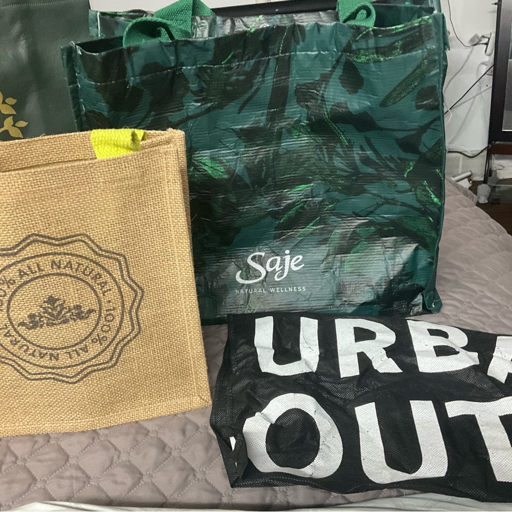 Assorted Branded Tote Bags - Picture 3 of 8